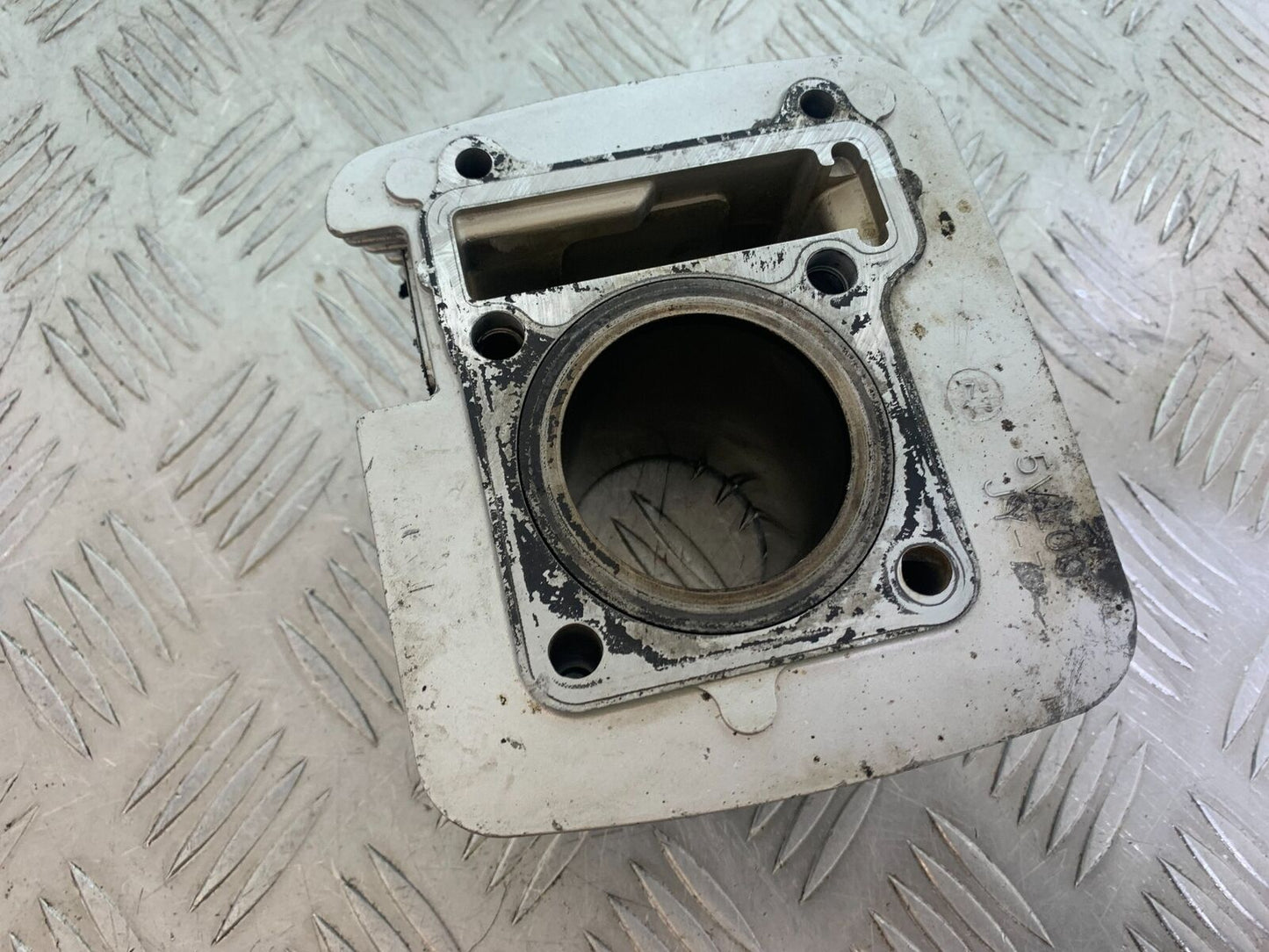 YAMAHA XT125 X XT 125 X BARREL AND PISTON   2005-2011 (CMB1097)