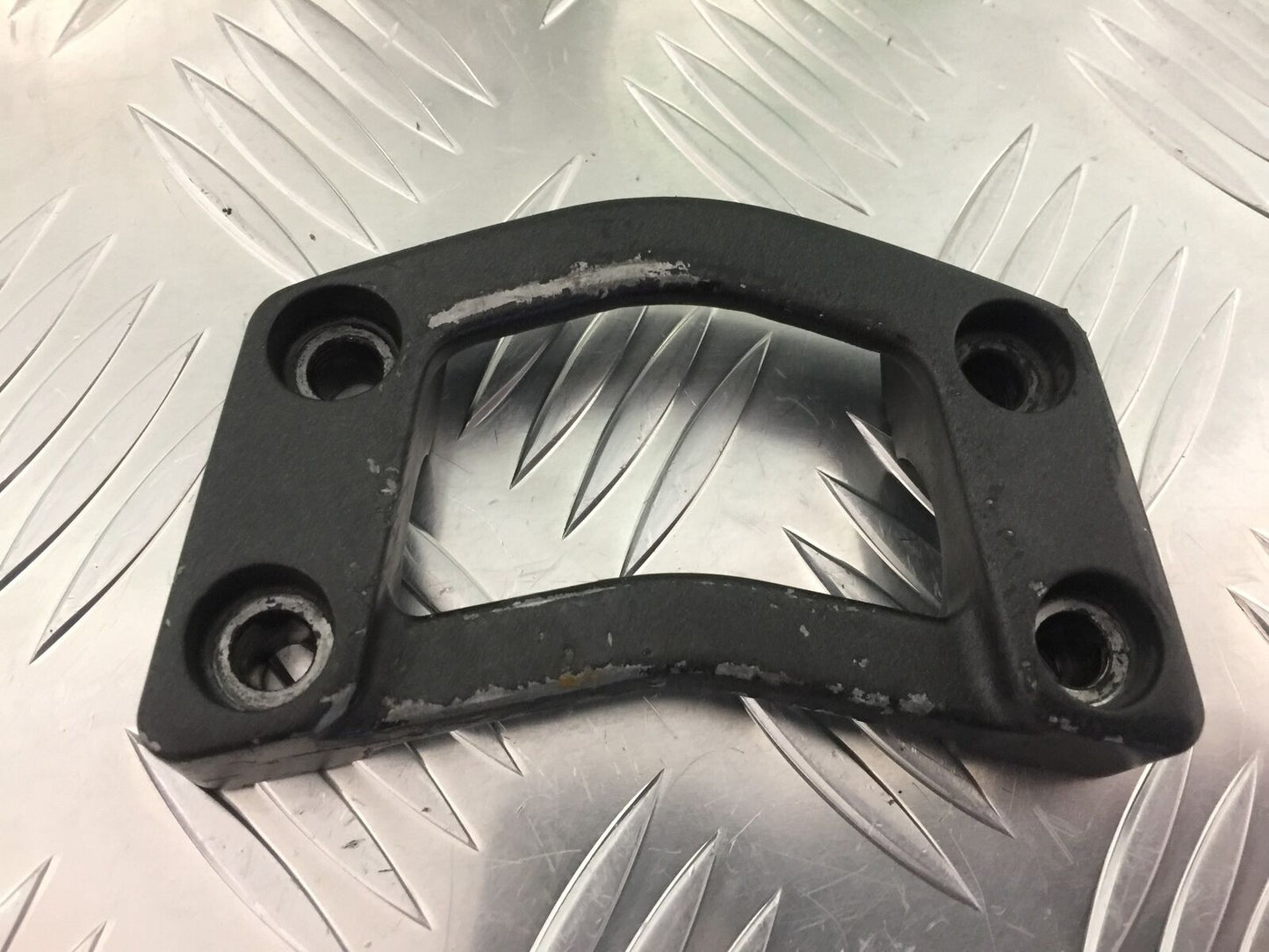 KAWASAKI ER6 N HANDLEBAR CLAMP   YEAR 2009-2011  (STOCK 928)