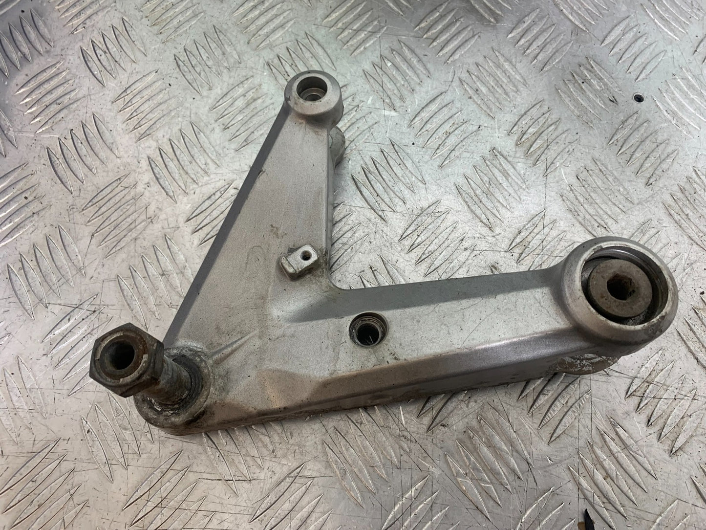 KAWASAKI GTR1400 GTR 1400 SWINGARM BRACKET   YEAR 2007-2009 (CMB1174)