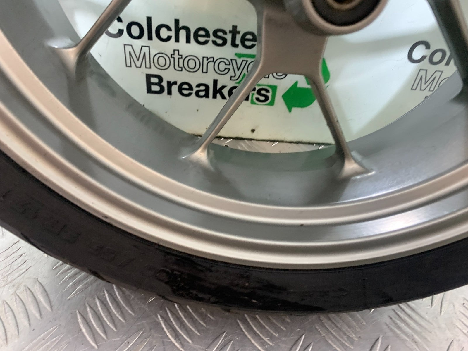 APRILIA SL750 SL 750 SHIVER REAR WHEEL  YEAR 2008-2016 (CMB1242)