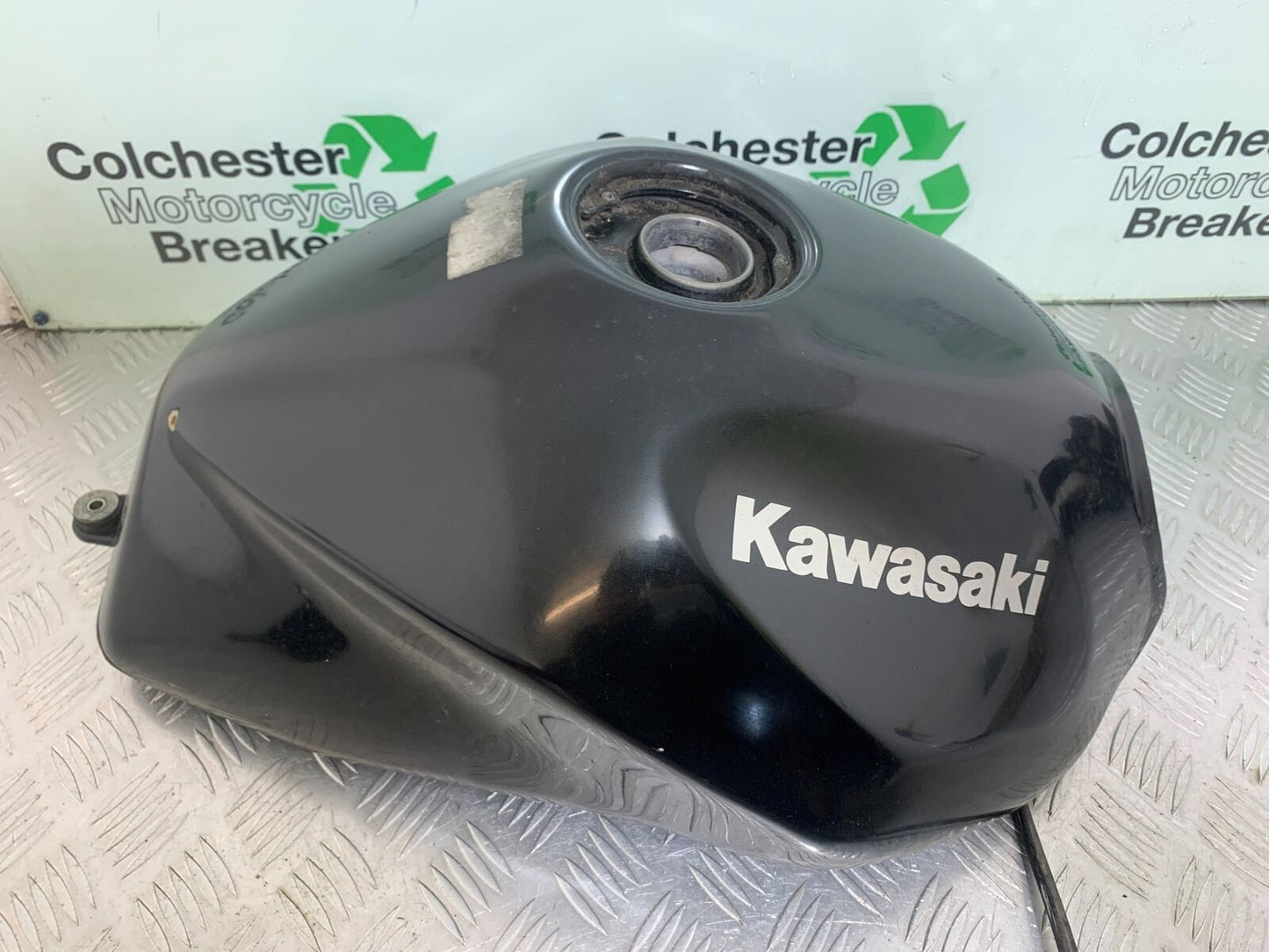KAWASAKI Z750 Z 750 PETROL TANK   YEAR 2004-2006  (CMB1104)