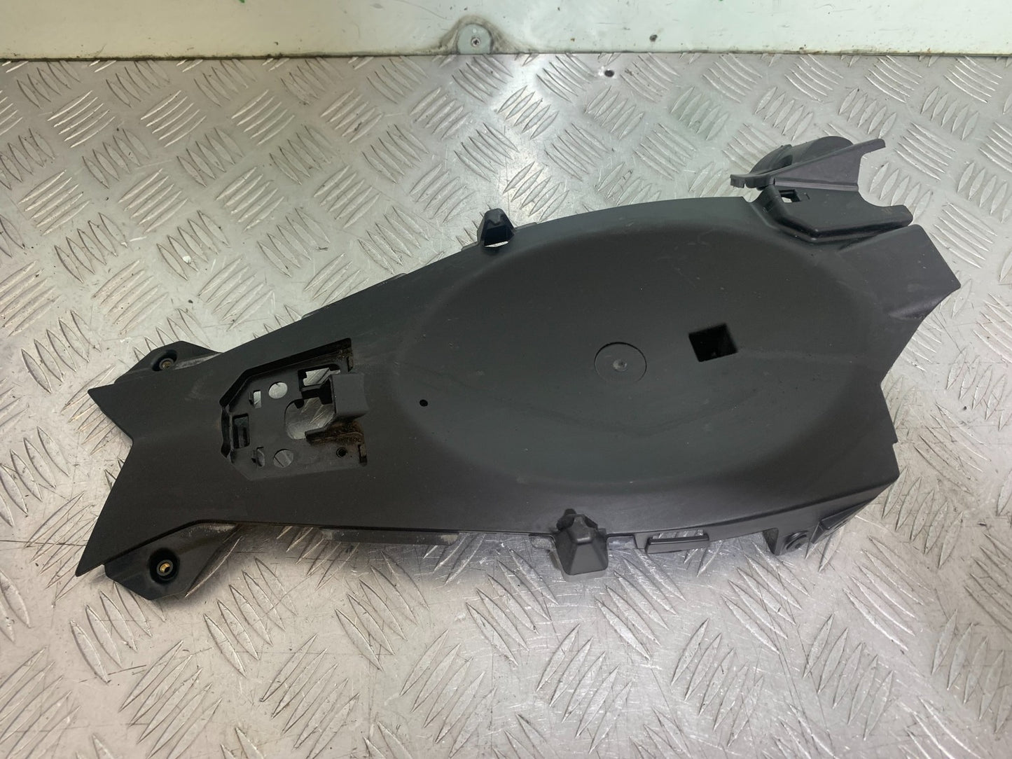 KAWASAKI ER6 N UNDERTRAY  YEAR 2012-2017 (CMB1324)