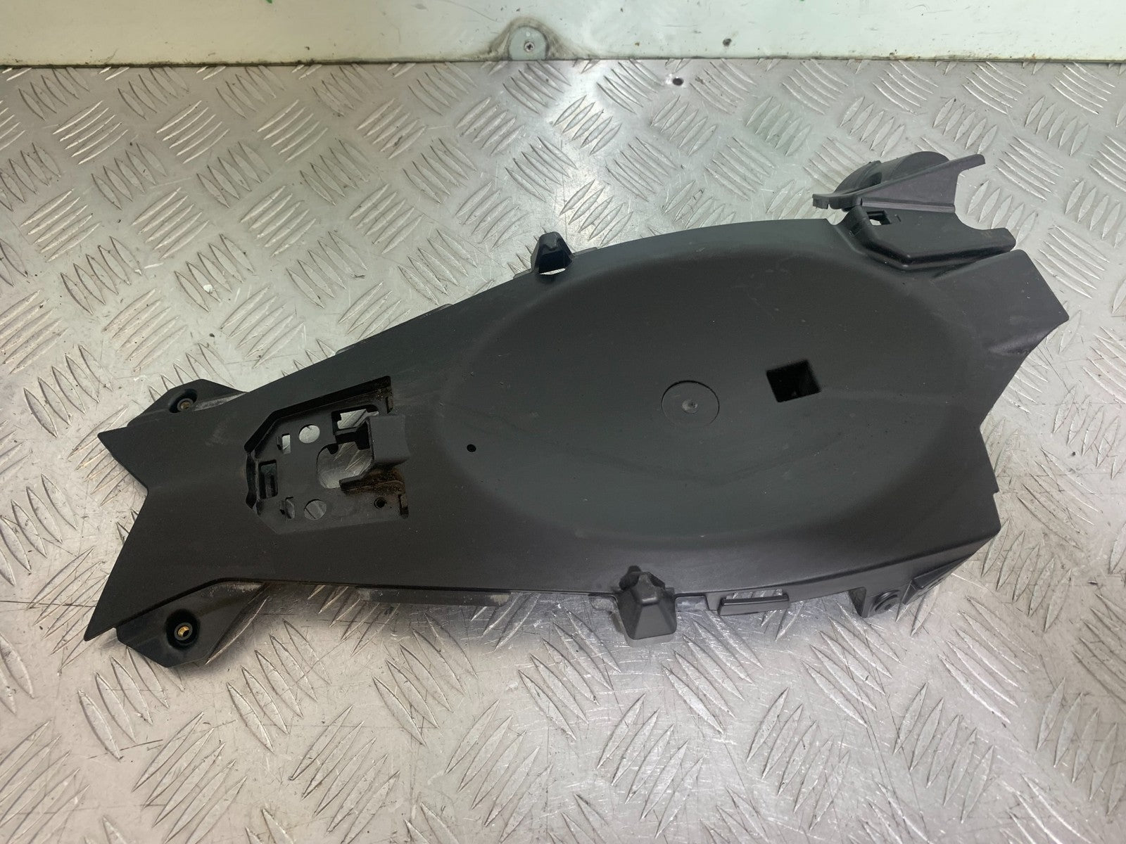 KAWASAKI ER6 N UNDERTRAY  YEAR 2012-2017 (CMB1324)
