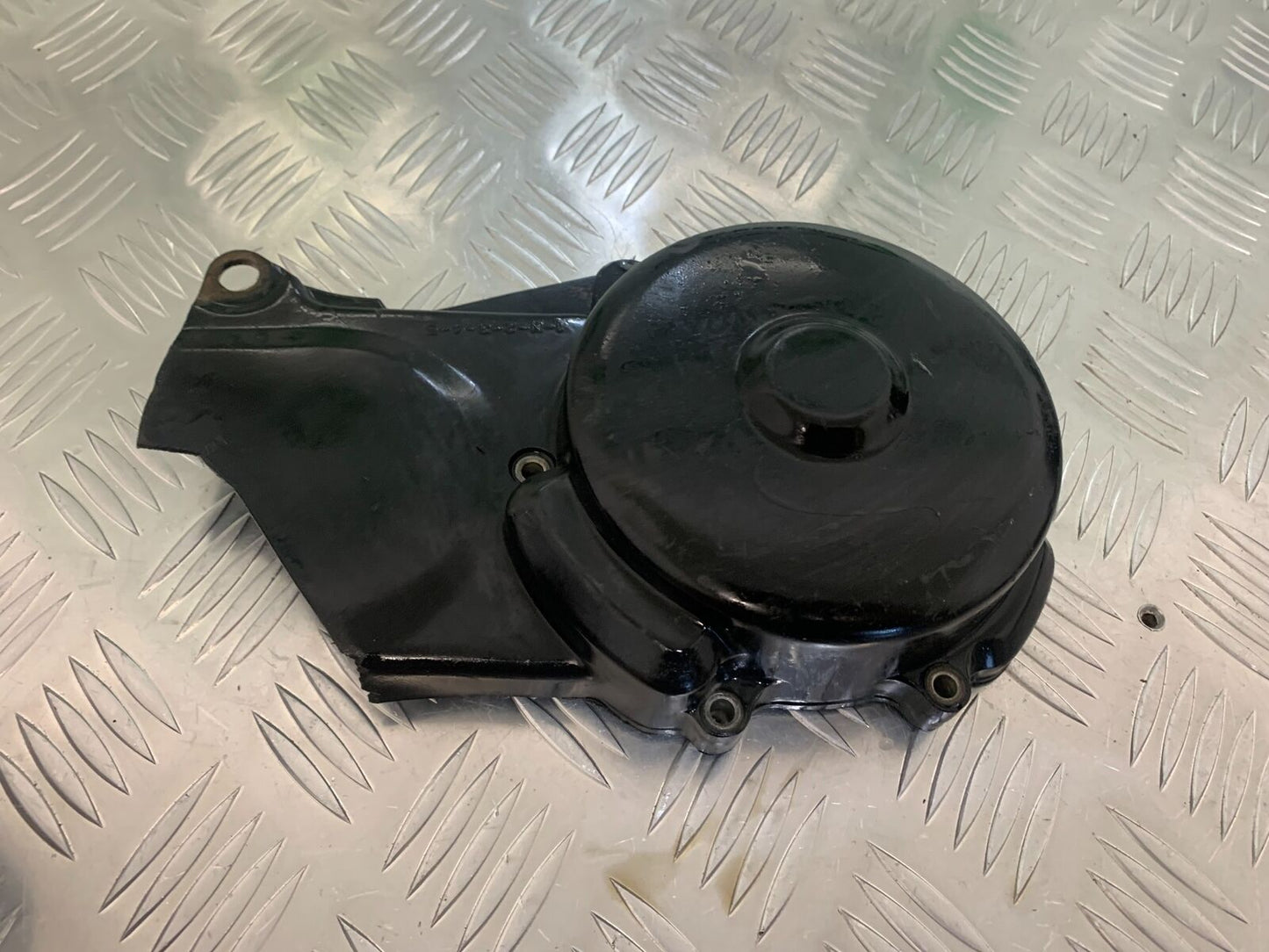 YAMAHA XT250 XT 250 SPROCKET COVER   YEAR 1980-1982  (STOCK 944)
