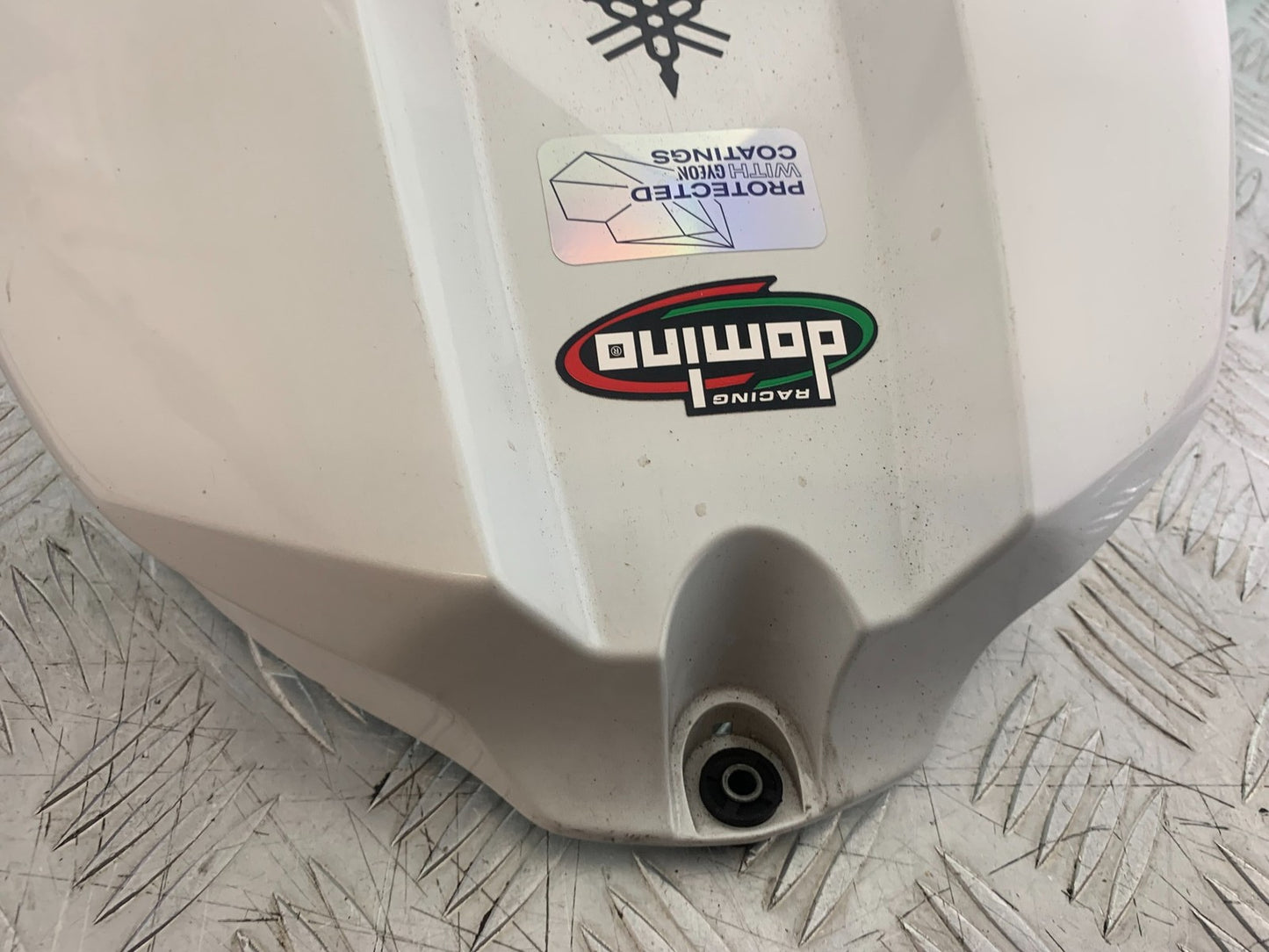 YAMAHA YZF R1 14 B BIG BANG PETROL TANK COWL   2009-14 (CMB1175)