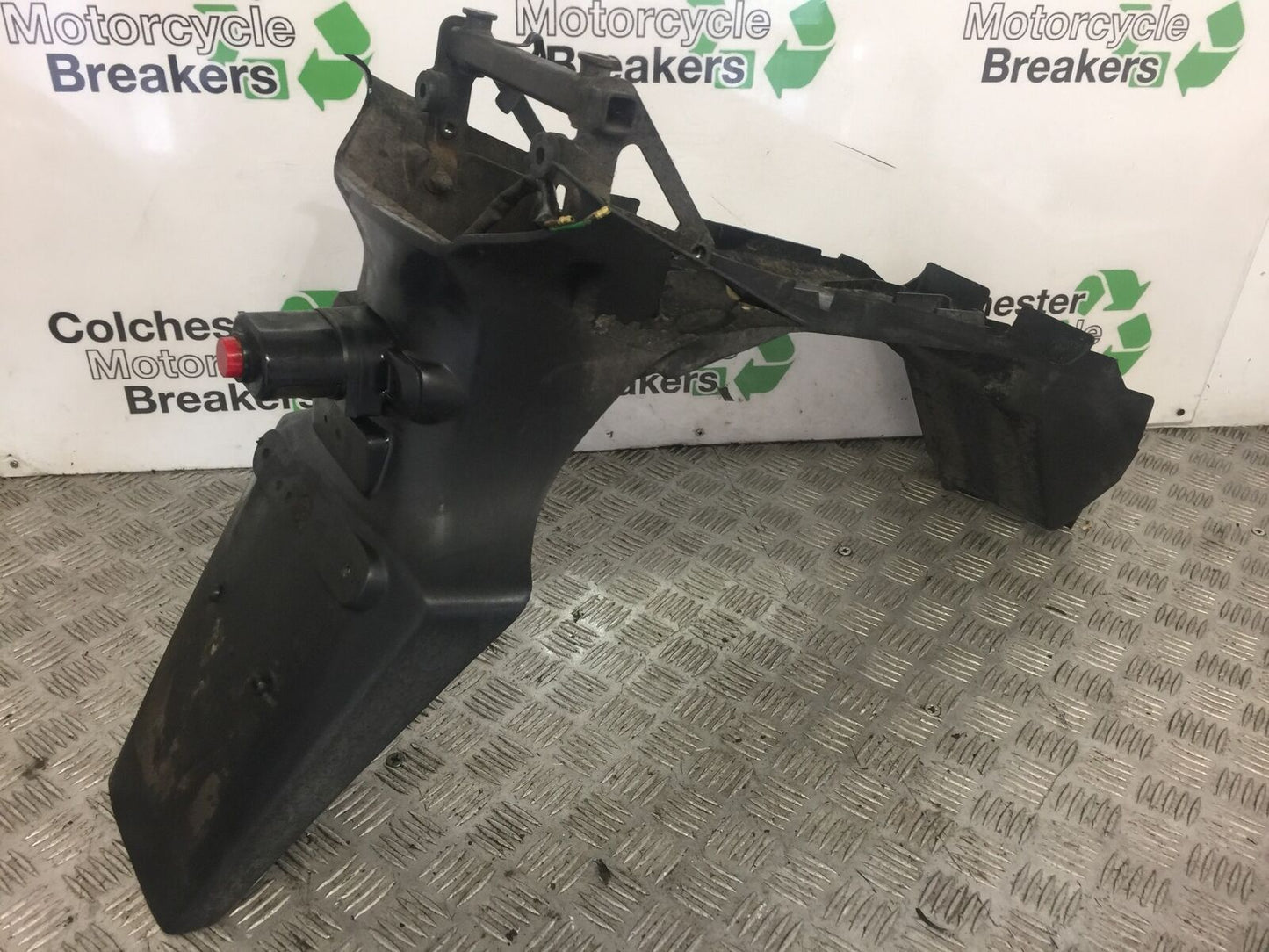 HONDA XL1000 VARADERO REAR MUDGUARD  YEAR 2000 (STOCK 343)