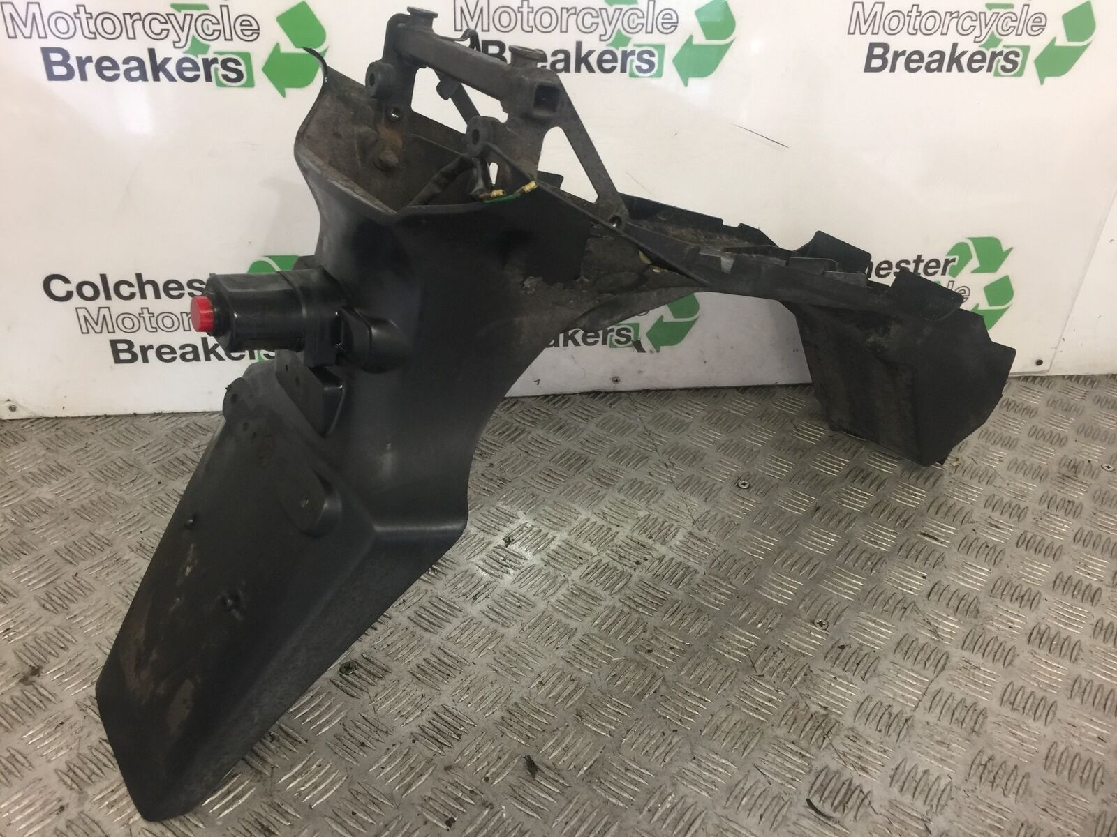 HONDA XL1000 VARADERO REAR MUDGUARD  YEAR 2000 (STOCK 343)