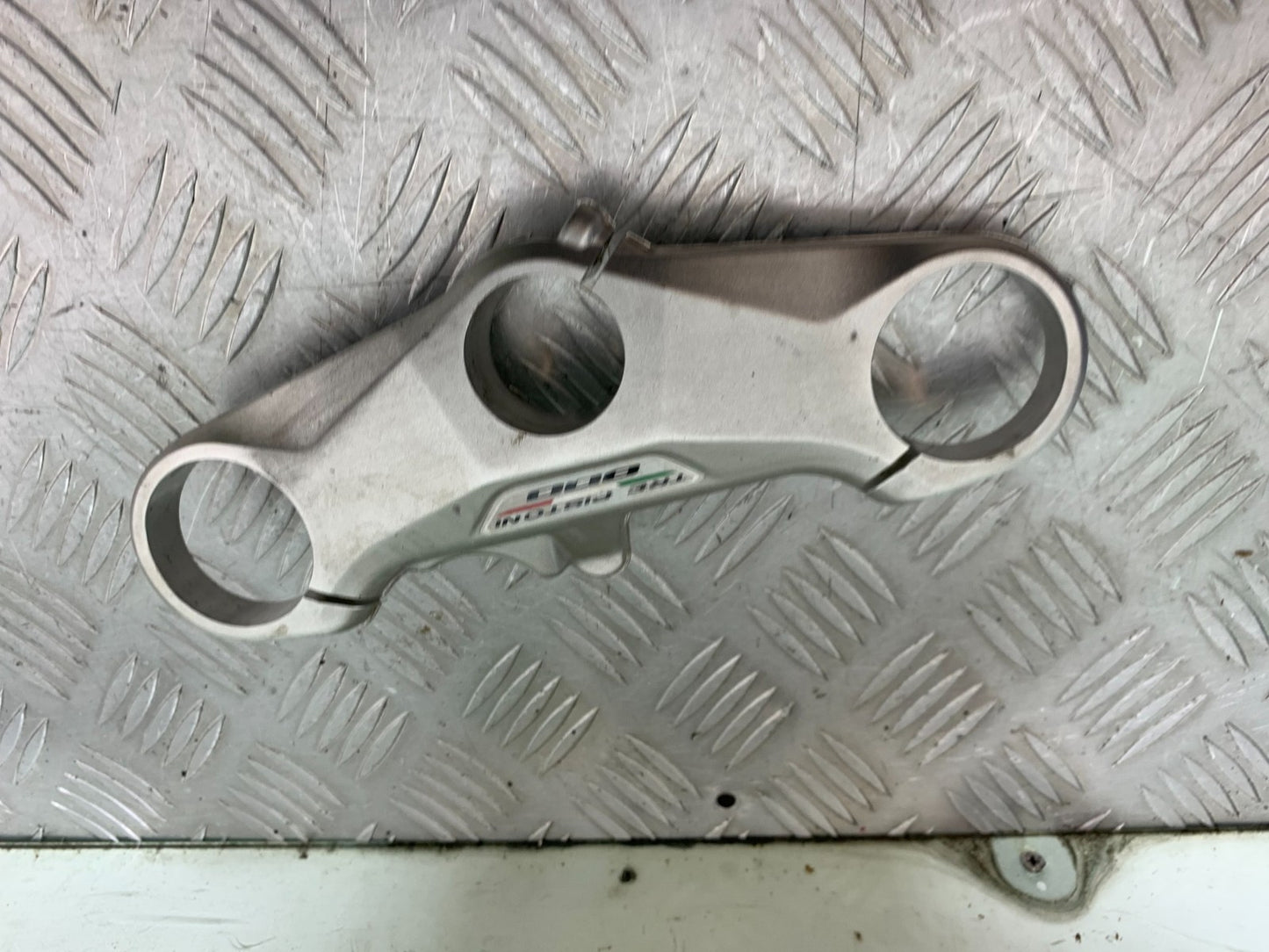 MV AGUSTA 800 F3 TOP YOKE  YEAR 2017-2019 (CMB1227)