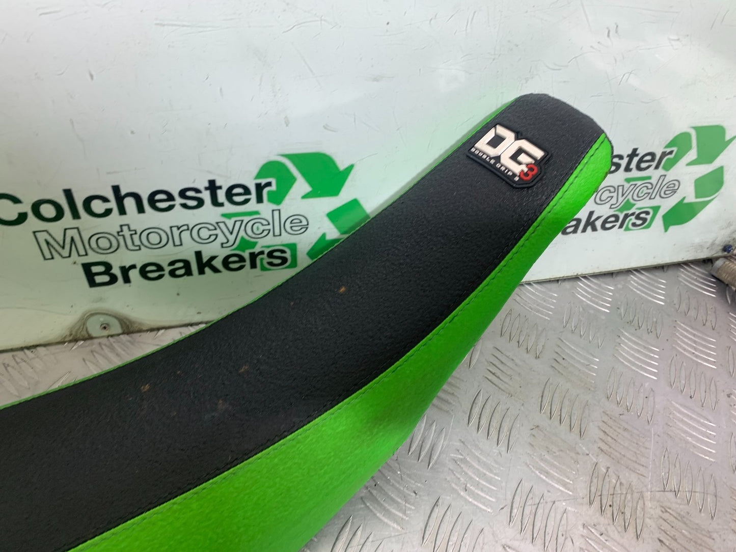 KAWASAKI KXF450 KXF 450 SEAT  YEAR 2013 CMB1217)