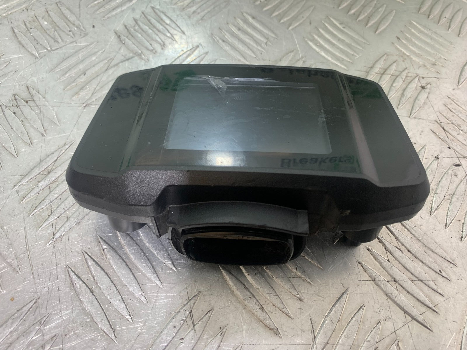 YAMAHA XSR900 XSR 900 CLOCKS SPEEDO DASH (DAMAGED)  YEAR 2022-2024 (CMB1215)