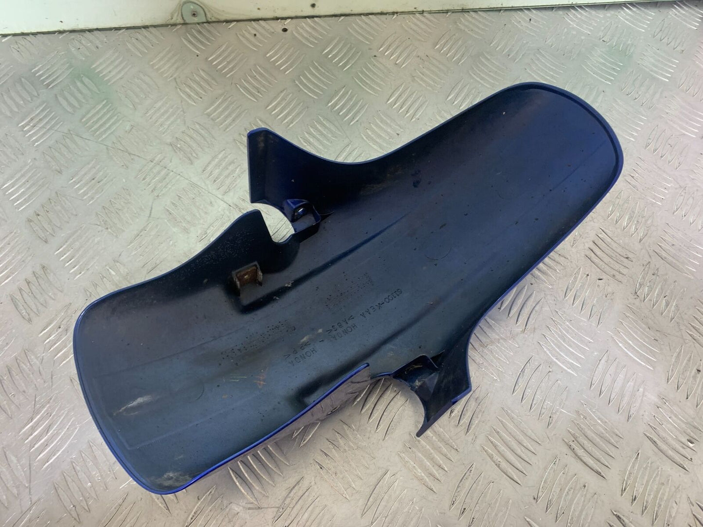HONDA CB600 CB 600 HORNET FRONT MUDGUARD   YEAR 1998 -2002 (CMB1126)