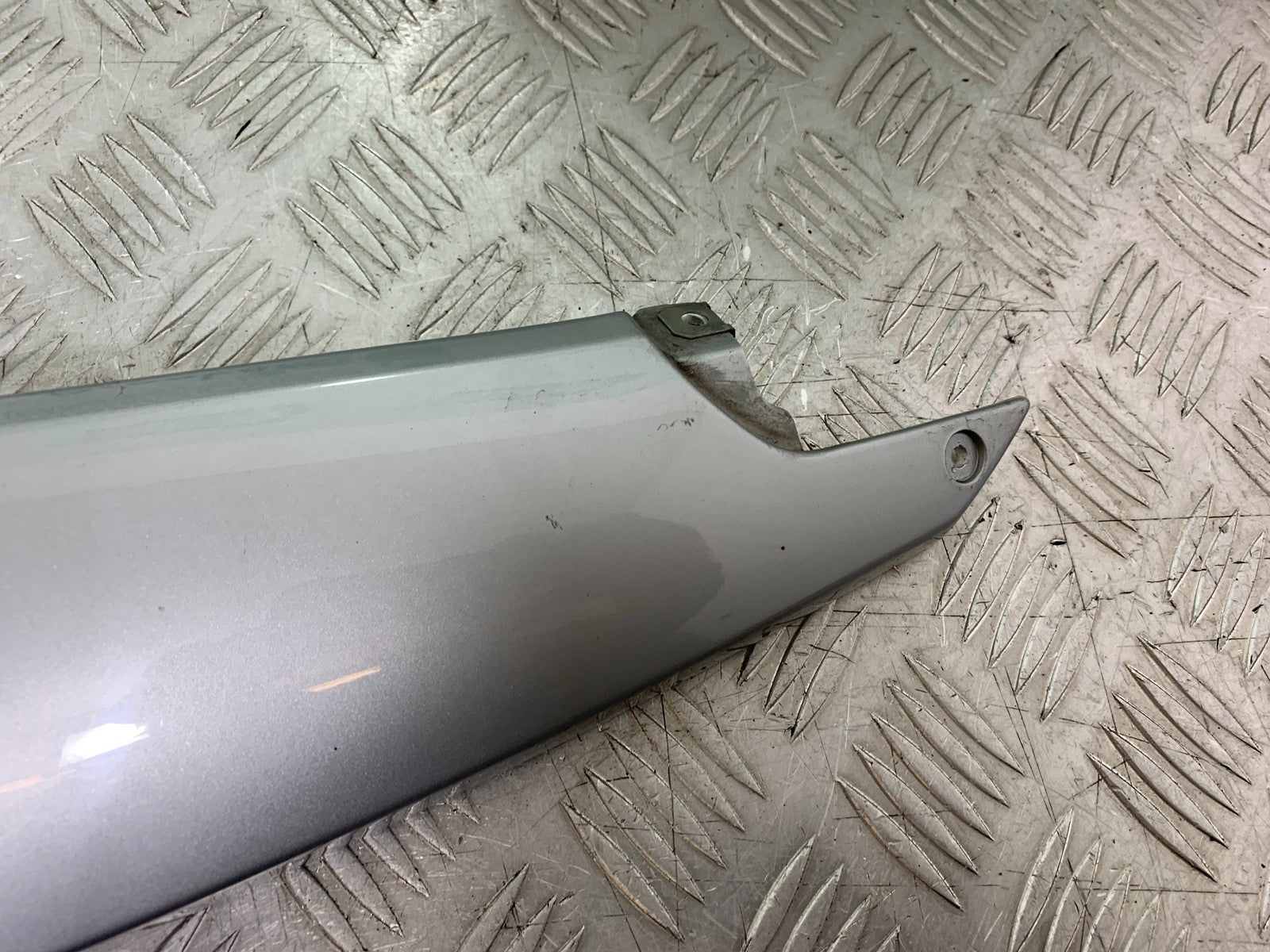 BMW F800 GT LEFT SEAT PANEL  YEAR 2013-2017 (CMB1248)