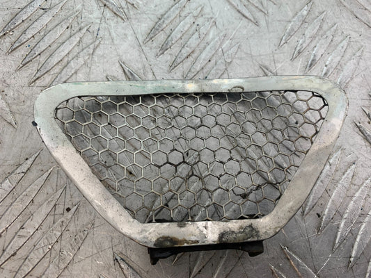 KAWASAKI ZZR1100 D OIL COOLER GRILL  YEAR 1993-2001 (CMB1289)