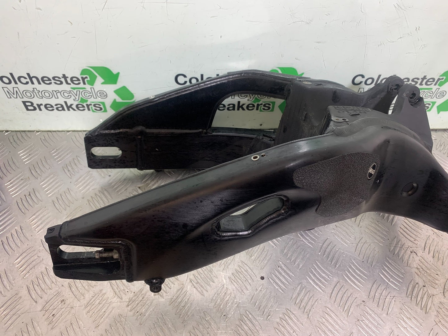 HONDA CBR1000 rr FIREBLADE SWINGARM  YEAR 2012-2016 (CMB1198)