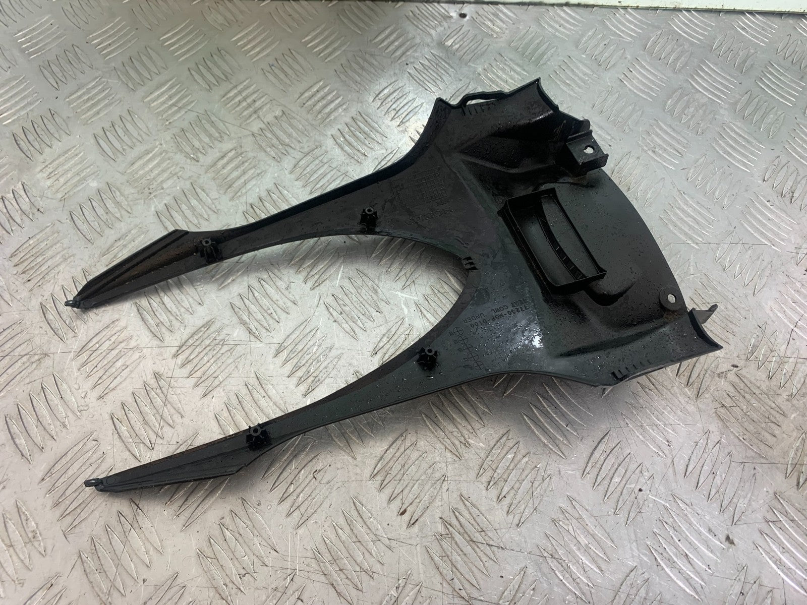 HONDA CBR1000 rr FIREBLADE UNDERTRAY  YEAR 2012-2016 (CMB1198)