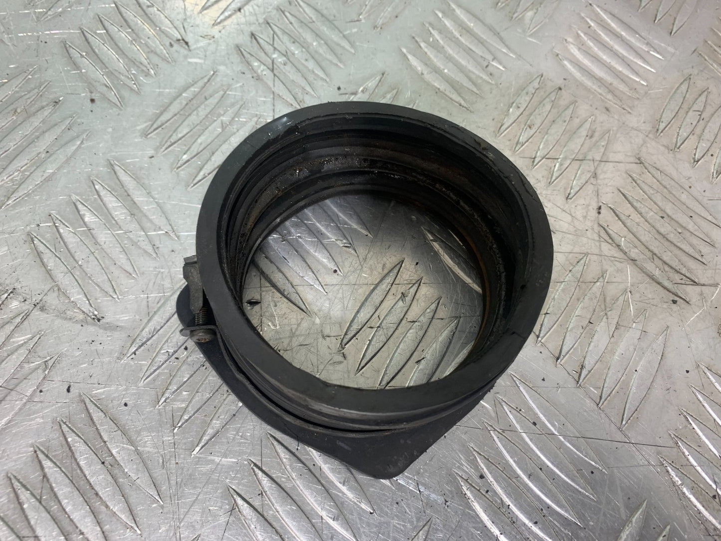 SUZUKI GSX1100 G GSX 1100 G SWINGARM RUBBER BOOT 1991-1996 (CMB1283)