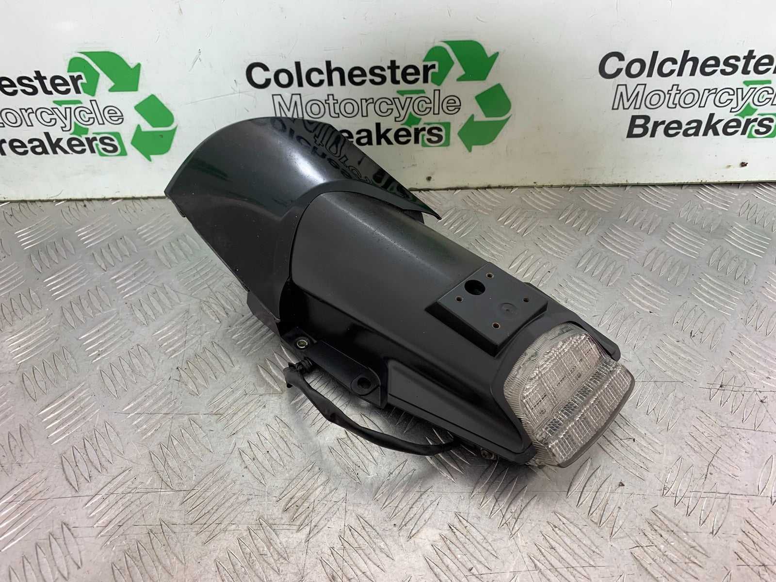 HONDA CBR1000 RR CBR1000RR FIREBLADE REAR LIGHT UNDERTRAY 2008-2011 (CMB1179)
