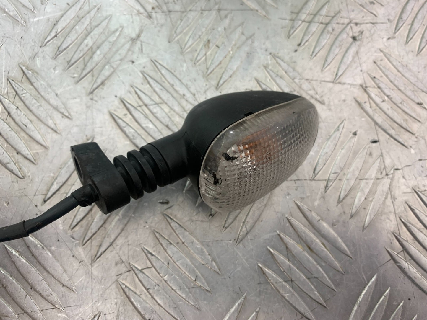 TRIUMPH 1050 SPRINT ST FRONT RIGHT INDICATOR  2004-2007 (CMB1197)
