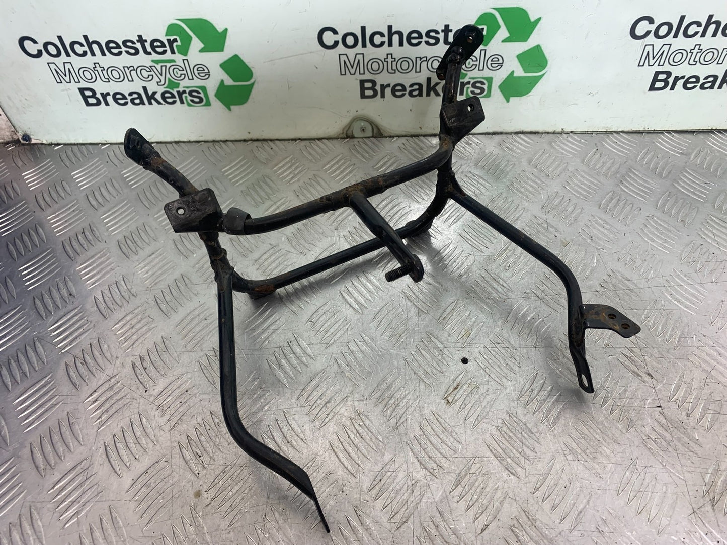 KAWASAKI GPZ600 GPZ 600 FAIRING BRACKET   YEAR 1988-90 (CMB1258)
