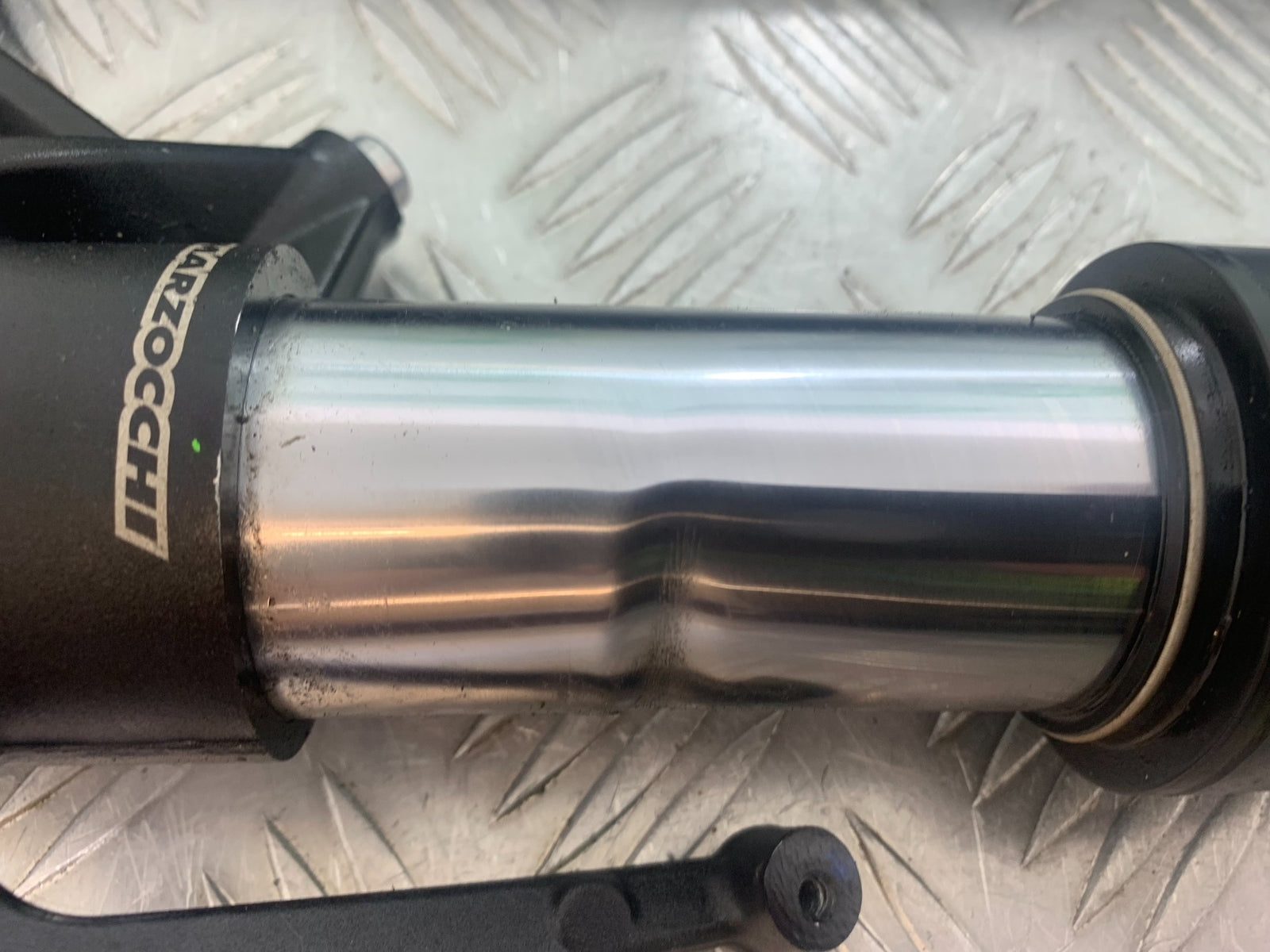 BMW M1000 R FORKS (BENT-DAMAGED)  YEAR 2023-2024 (CMB1140)