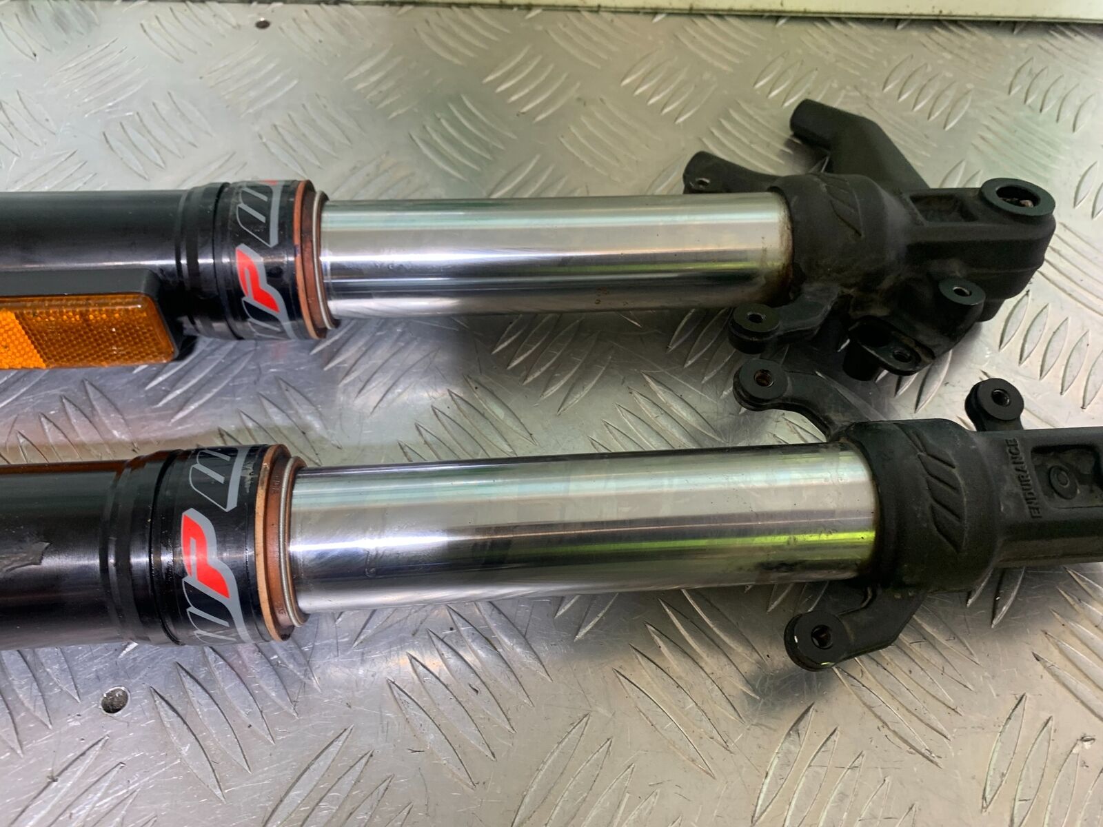 KTM 125 DUKE FORKS (BENT SOLD AS PARTS)  YEAR 2018-2023 (CMB1083)