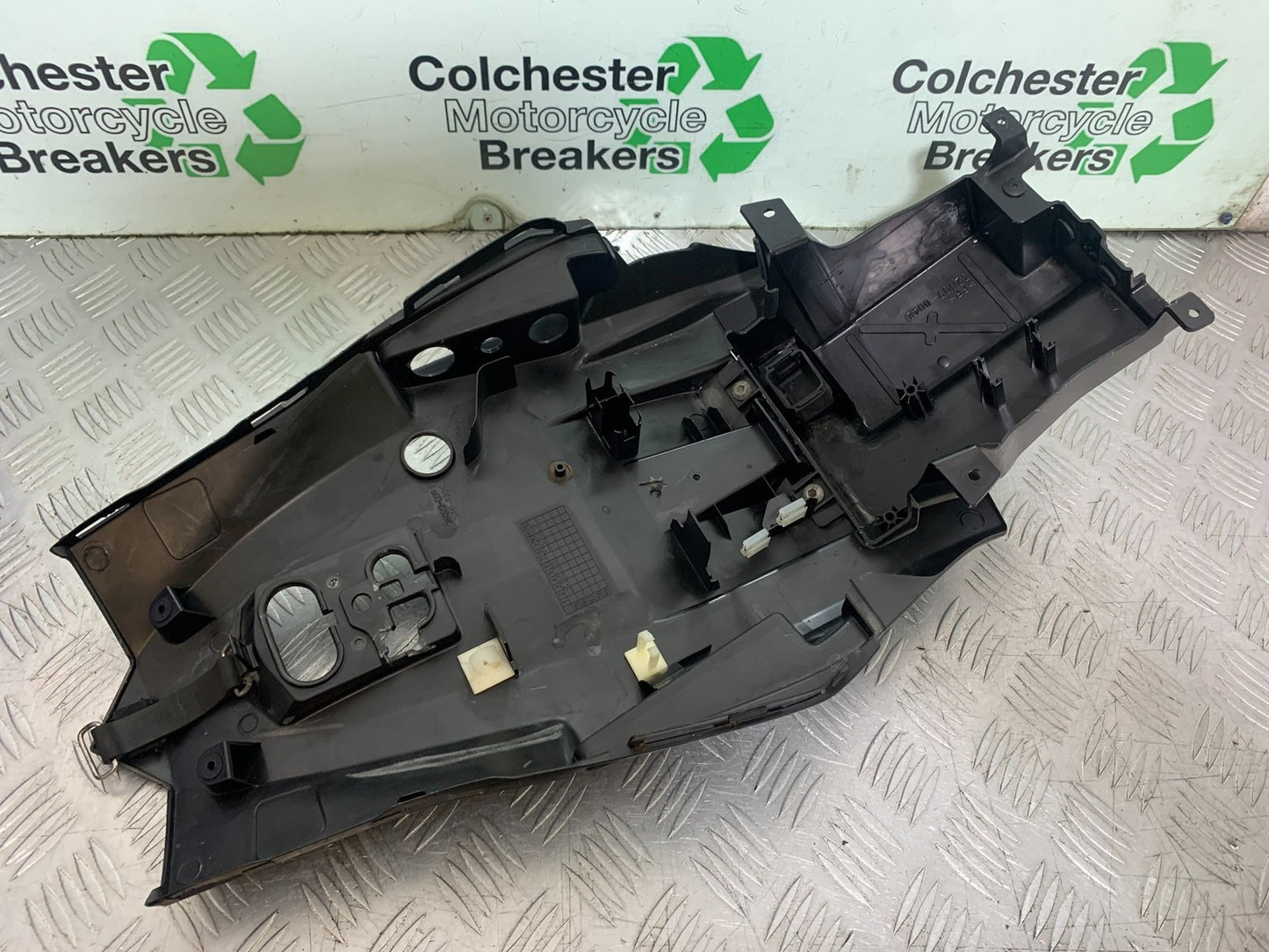 KAWASAKI Z1000 SX UNDERTRAY  YEAR 2014-16 (CMB1264)