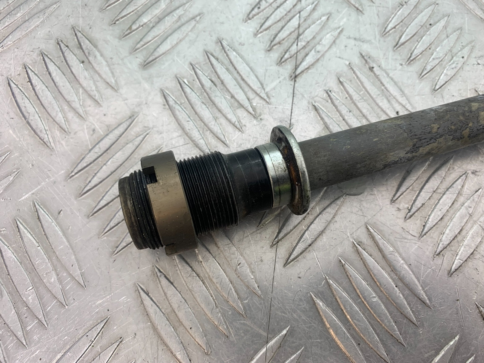 KAWASAKI ZX6R SWINGARM SPINDLE  YEAR 2009-2012 (CMB1136)