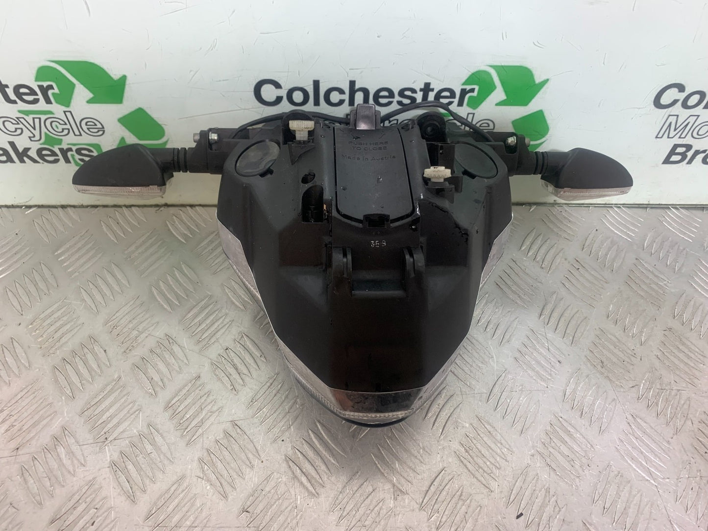APRILIA SL750 SL 750 SHIVER HEADLIGHT AND INDICATORS  YEAR 2008-2016 (CMB1242)