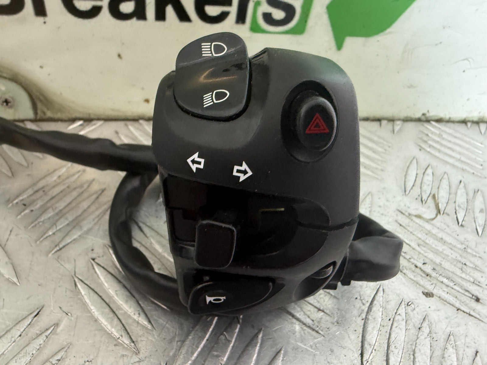 YAMAHA XT660 OEM LEFT SWITCH GEAR YEAR 2004-2016 CMB1318