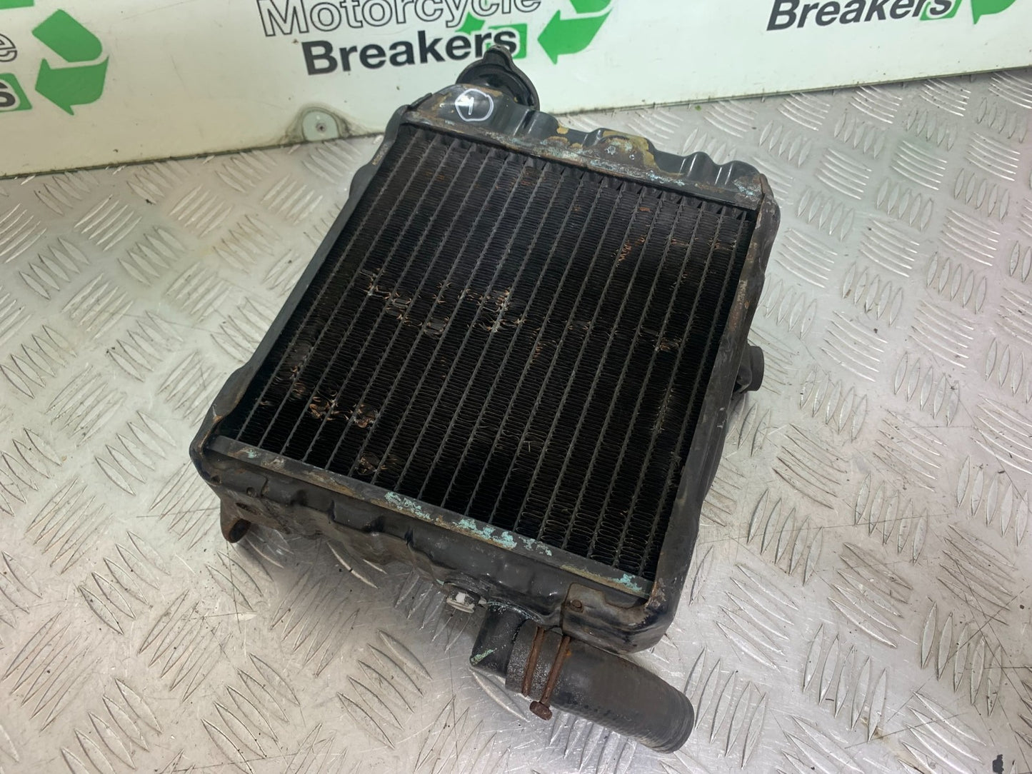 HONDA GL500 GL 500 SILVERWING RADIATOR   YEAR 1981-82  (CMB1168)