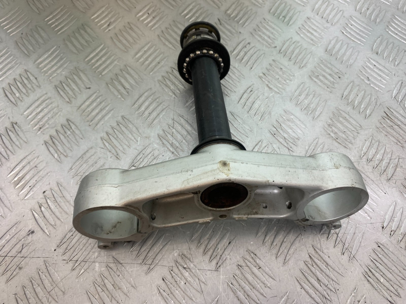 APRILIA TUONO 1000 V4R BOTTOM YOKE  YEAR 2011-13  (CMB1331)