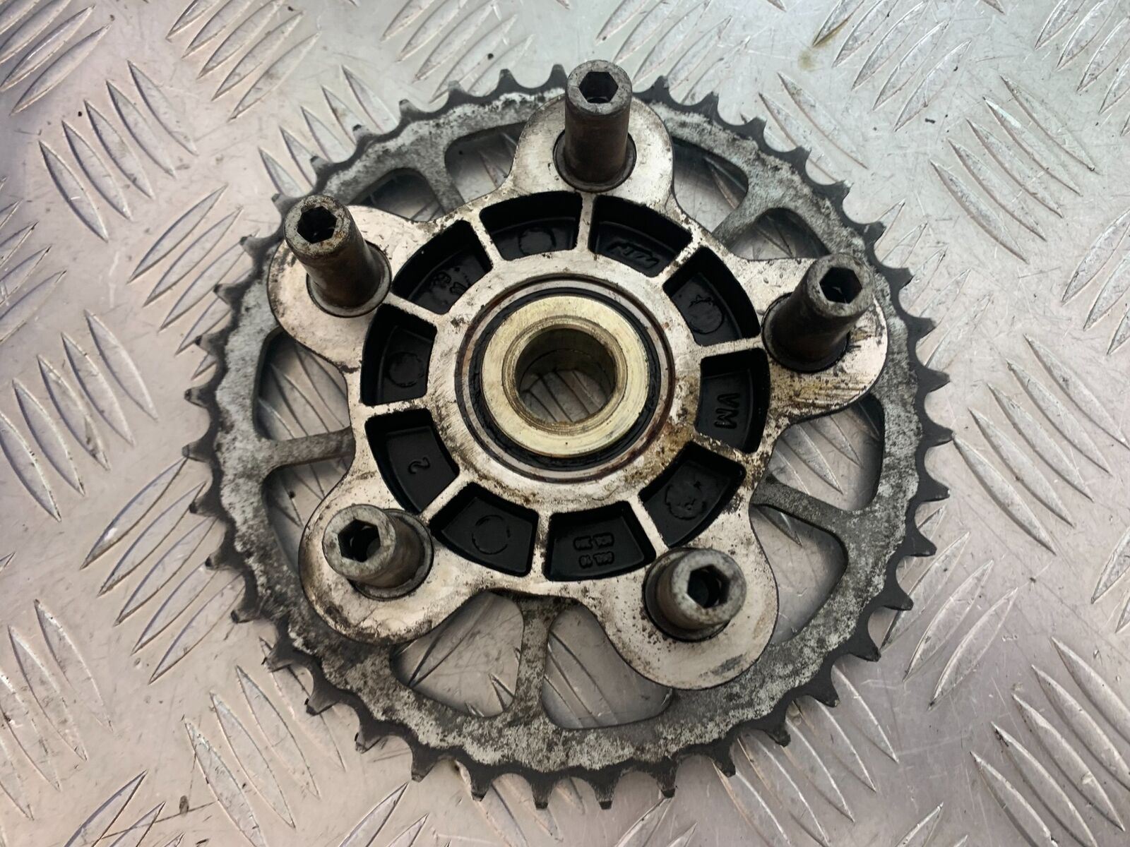 KTM 990 SUPERMOTO T REAR SPROCKET CARRIER   YEAR 2010-2011  (CMB1127)