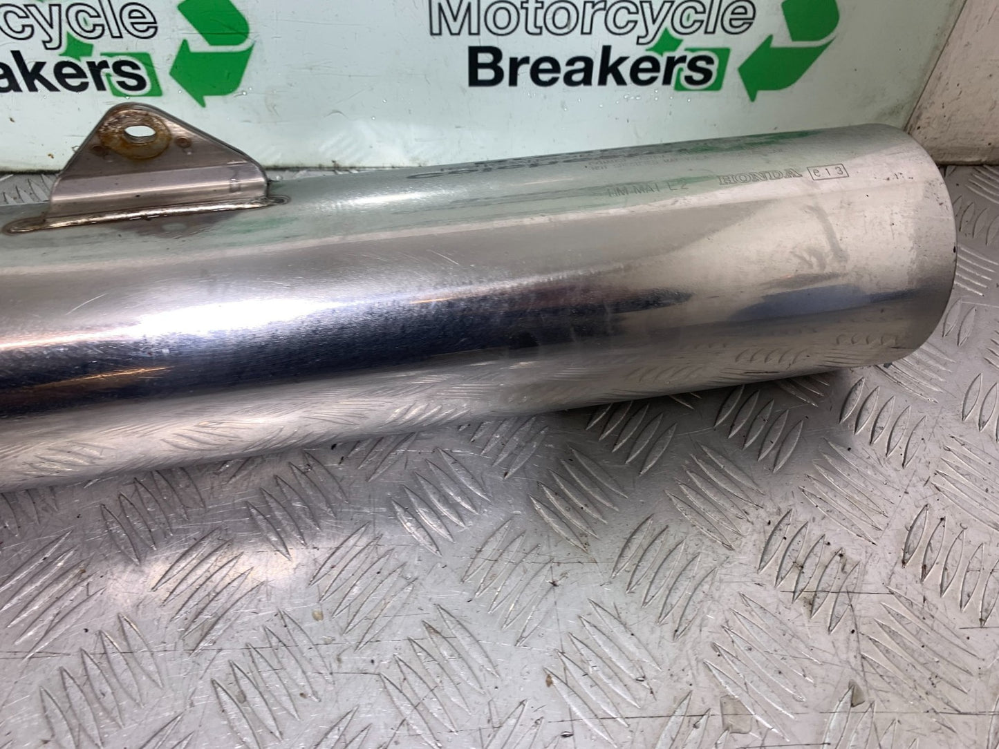HONDA CBR1100 BLACKBIRD LEFT SILENCER  YEAR 1999-2005 (CMB1232)