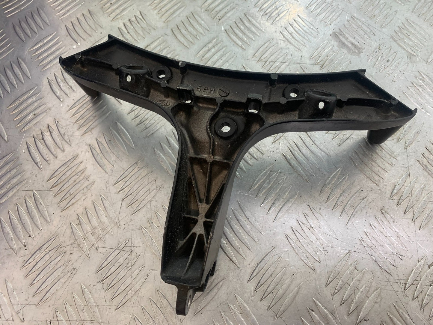 HONDA CBR600 CBR 600 RR FAIRING BRACKET  YEAR 2003-2004 CMB1173)
