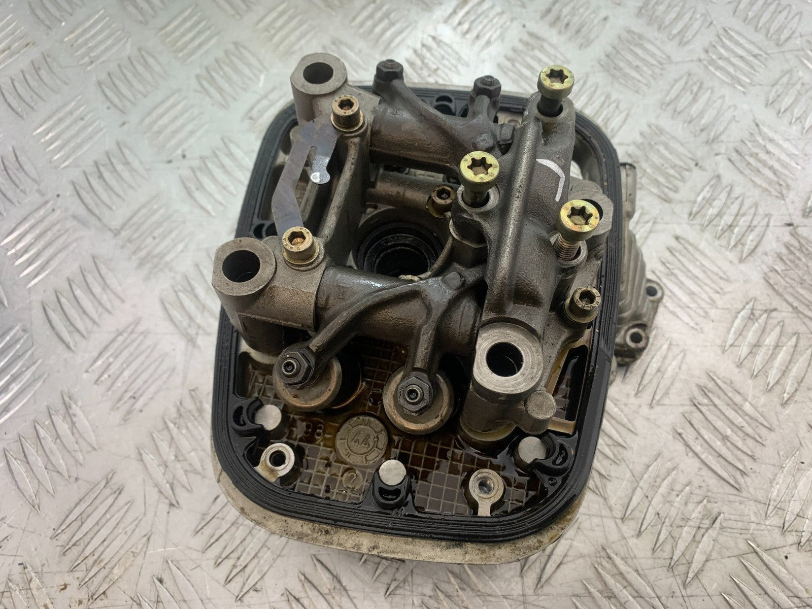 BMW R1100 RT R 1100 RT LEFT CYLINDER HEAD   YEAR 1996-2001 (CMB1095)