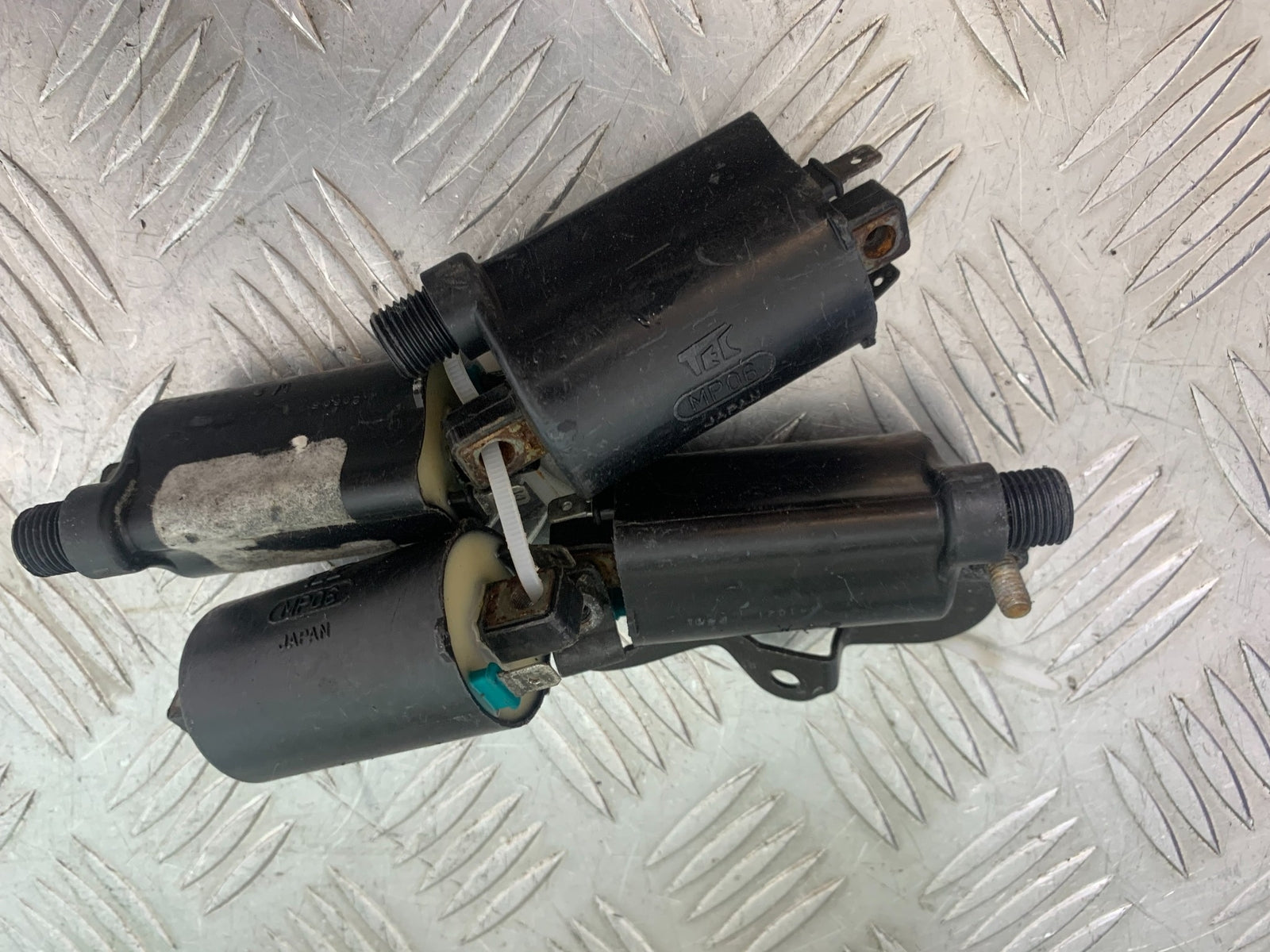 HONDA VFR750 VFR 750 F COILS YEAR 1994-1997 (CMB1156)