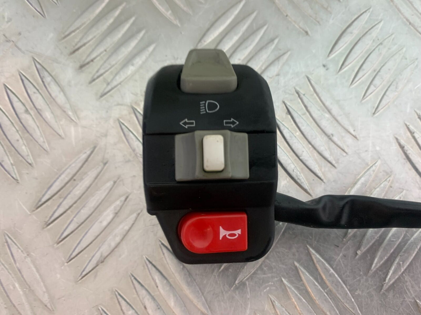 NECO GPX125 LEFT SWITCH GEAR  YEAR 2016-2021 (CMB1052)