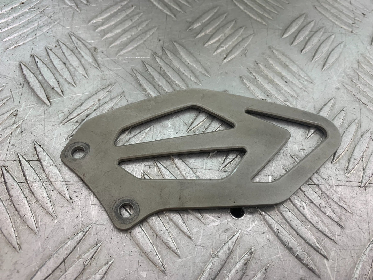 BMW S1000 RR LEFT HEEL PLATE  YEAR 2015-2018 (CMB1246)