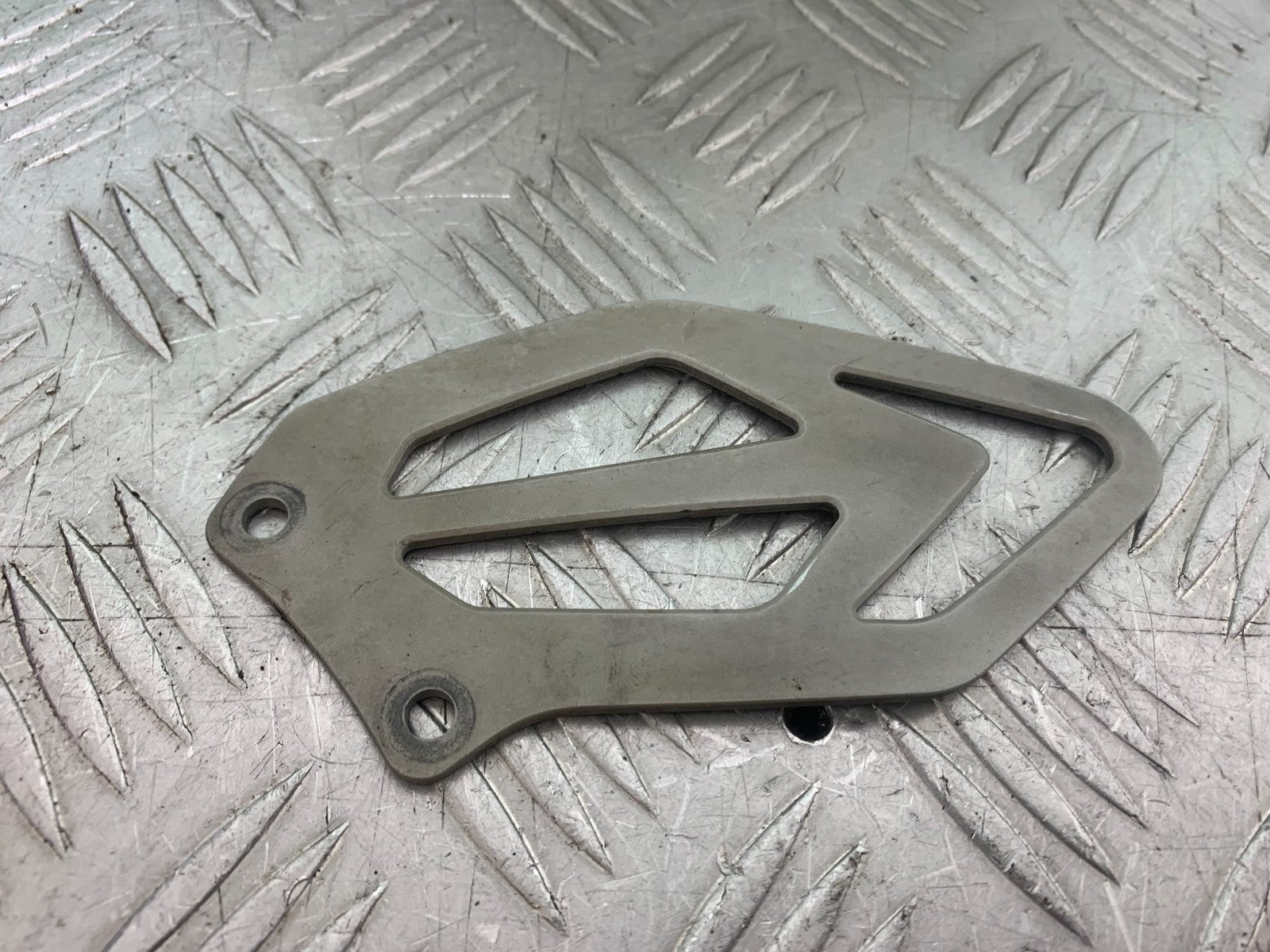 BMW S1000 RR LEFT HEEL PLATE  YEAR 2015-2018 (CMB1246)