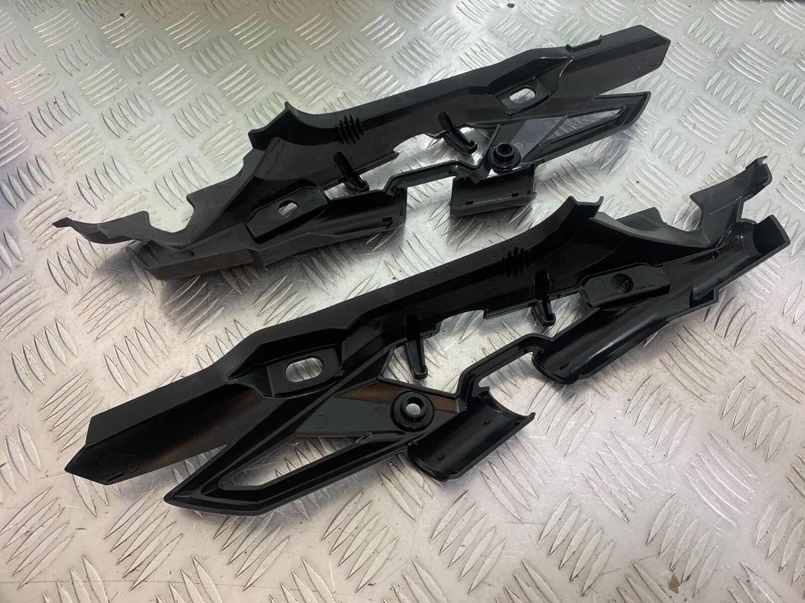 TRIUMPH TIGER 800 LEFT AND RIGHT SIDE INFILL COVERS  YEAR 2011-2014 (CMB1113)