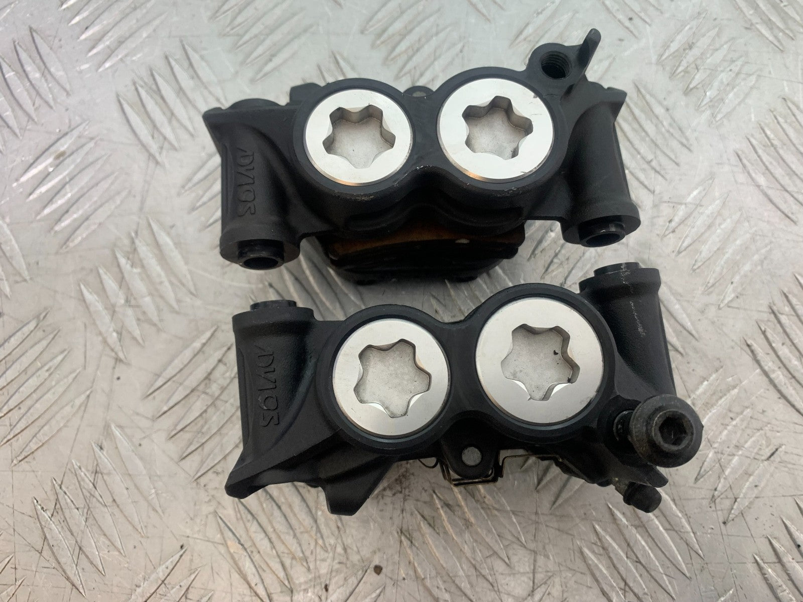 YAMAHA YZF R7 FRONT CALIPERS  YEAR 2022-2025 (CMB1255)