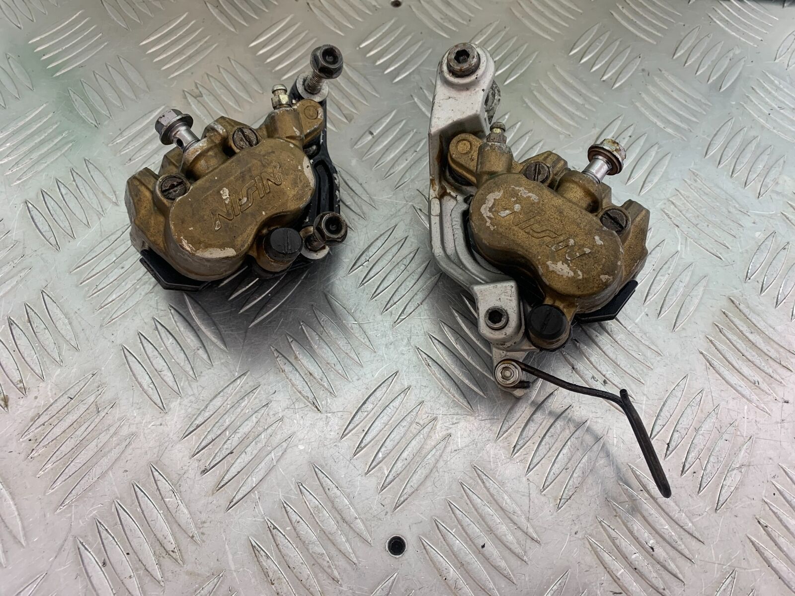 HONDA VFR400 VFR 400 NC21 FRONT BRAKE CALIPERS   YEAR 1986-87 (CMB1043)