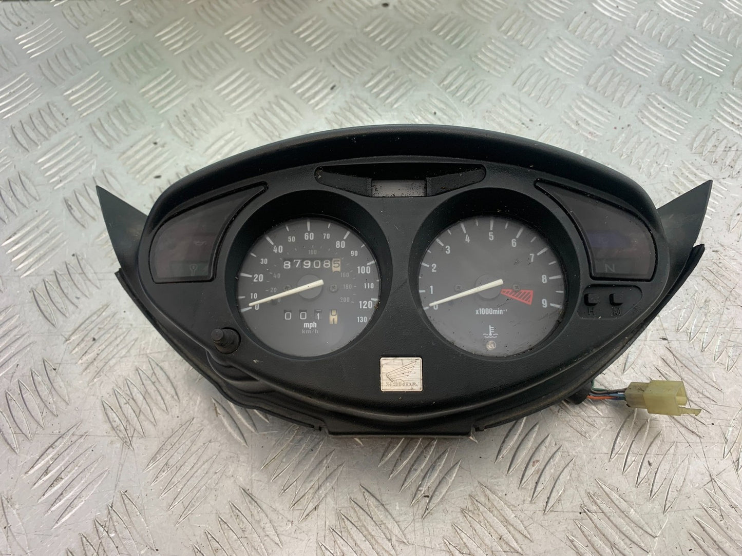 HONDA NT650 V DEAUVILLE CLOCKS  YEAR 1999 (CMB1268)
