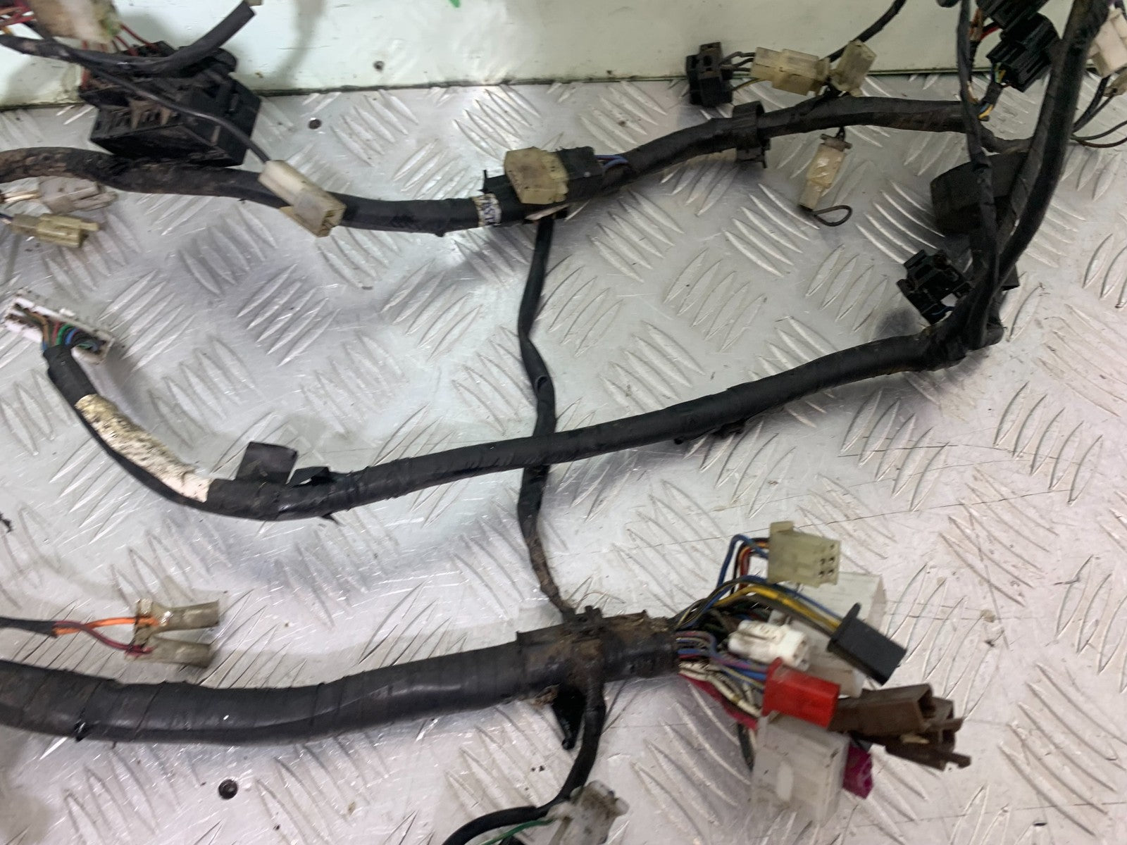 YAMAHA FZS600 FAZER 600 WIRING LOOM   YEAR 1998-2001 (CMB1267)