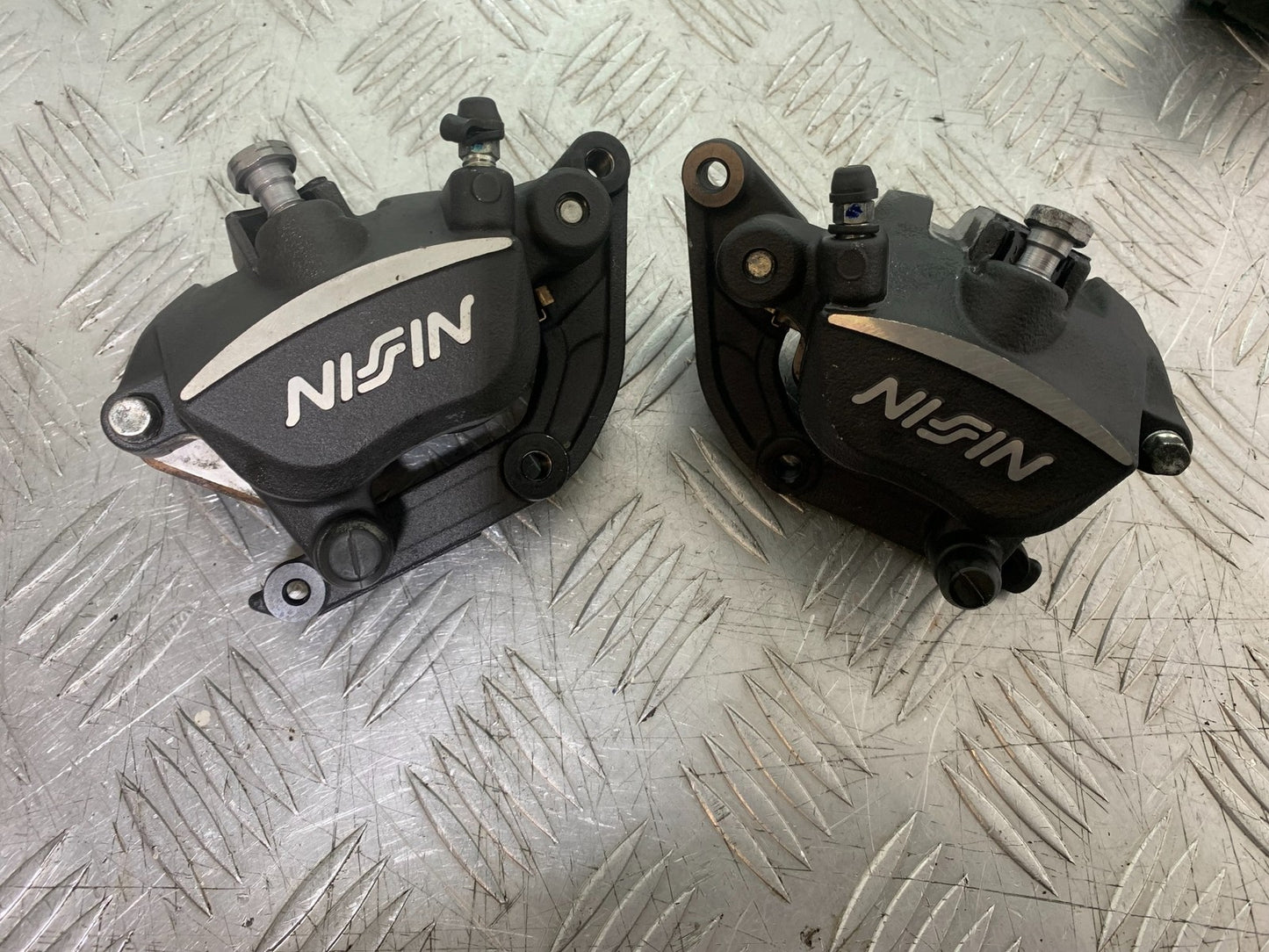 TRIUMPH TRIDENT 660 FRONT BRAKE CALIPERS   YEAR 2021-2024 (CMB1295)