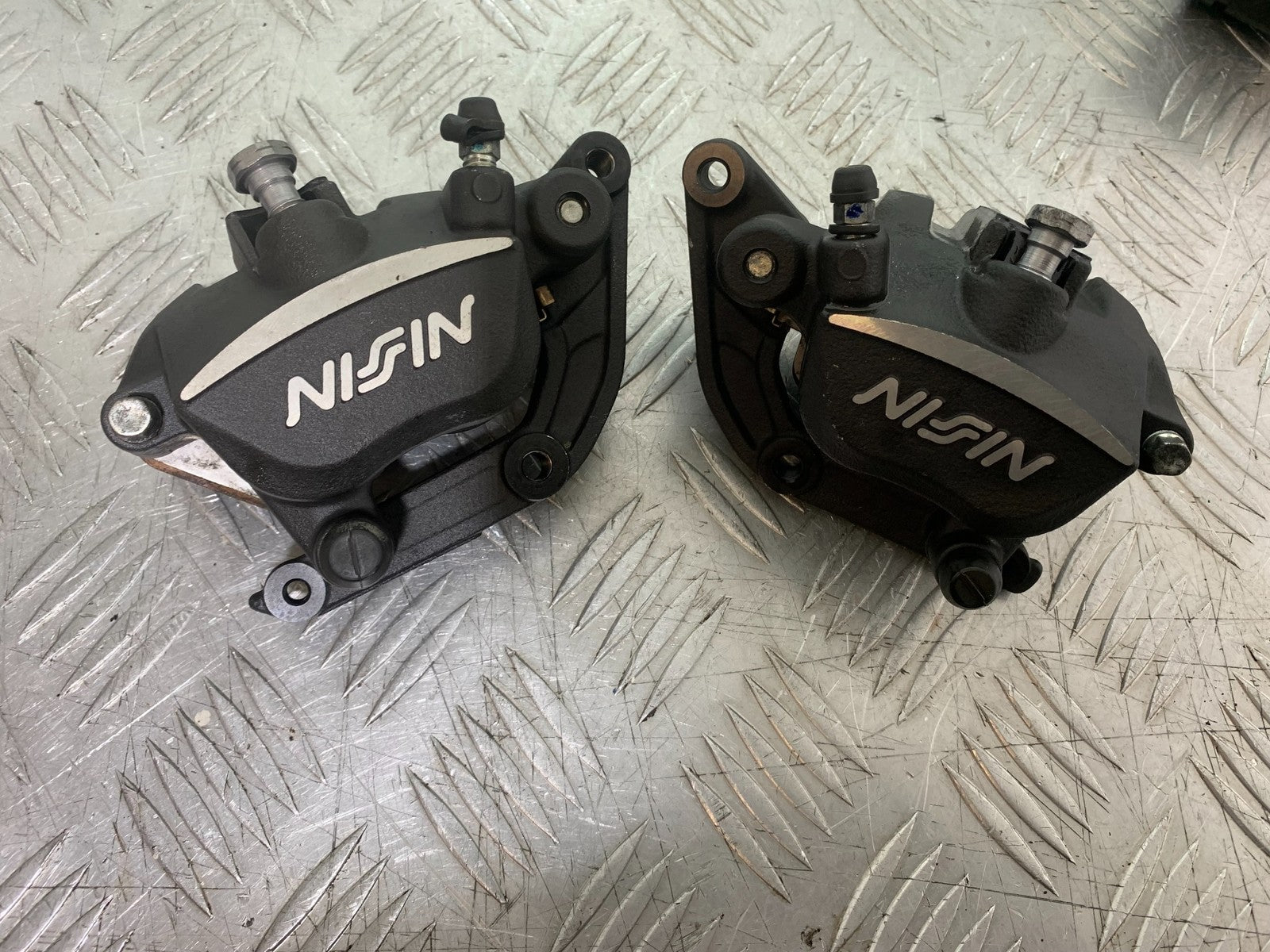 TRIUMPH TRIDENT 660 FRONT BRAKE CALIPERS   YEAR 2021-2024 (CMB1295)
