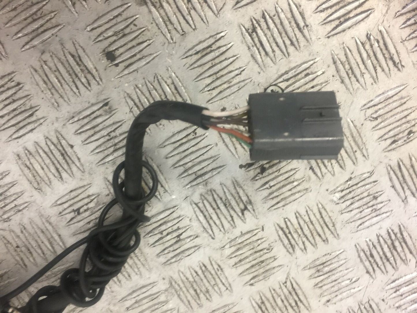 TRIUMPH TROPHY 1215 SE ECU LOCKS KEY  2012-2017 (STOCK 534)