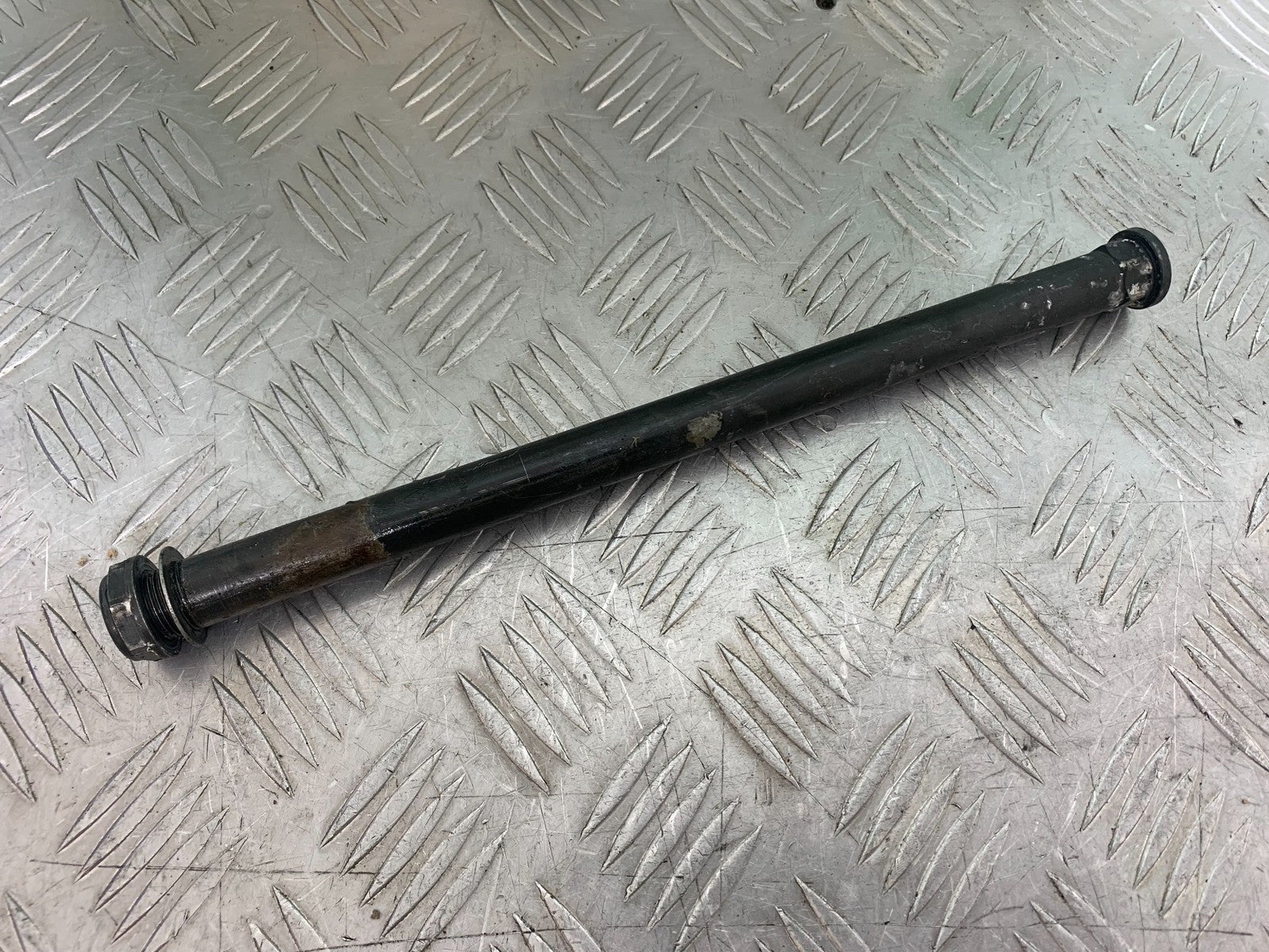 APRILIA RSV1000 R FACTORY MILLE SWINGARM SPINDLE  2004-09 (CMB1203)