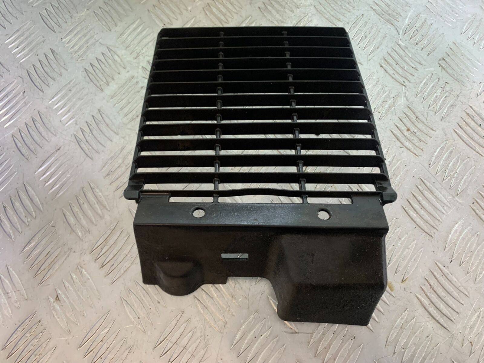 HONDA CX500 CX 500 RADIATOR GRILL   YEAR 1978-81 (CMB1079)