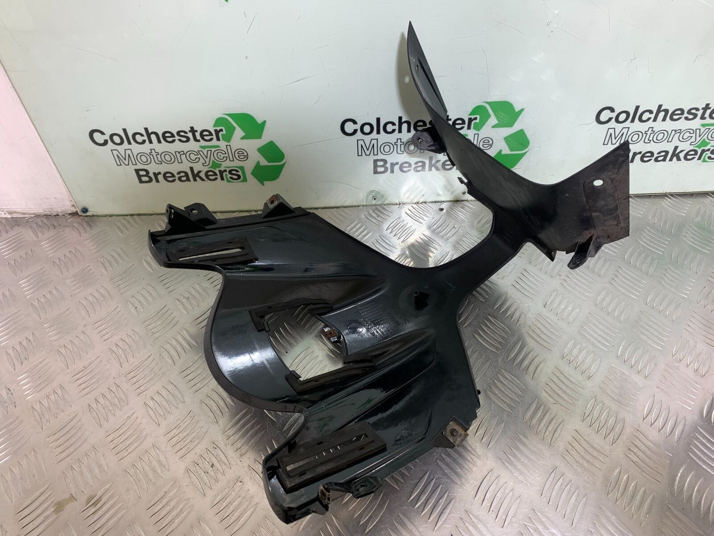 YAMAHA FJR1300 FJR 1300 CENTER TOP FAIRING PANEL  YEAR 2001-05 (CMB1005)